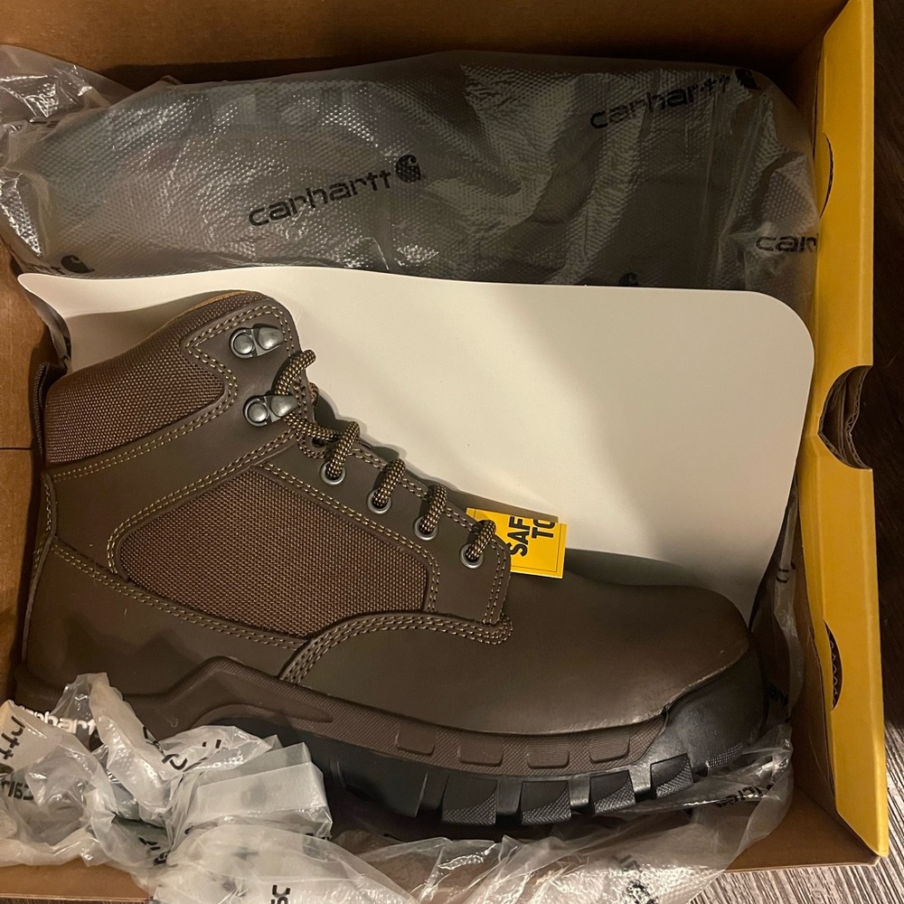 Steel toe boots